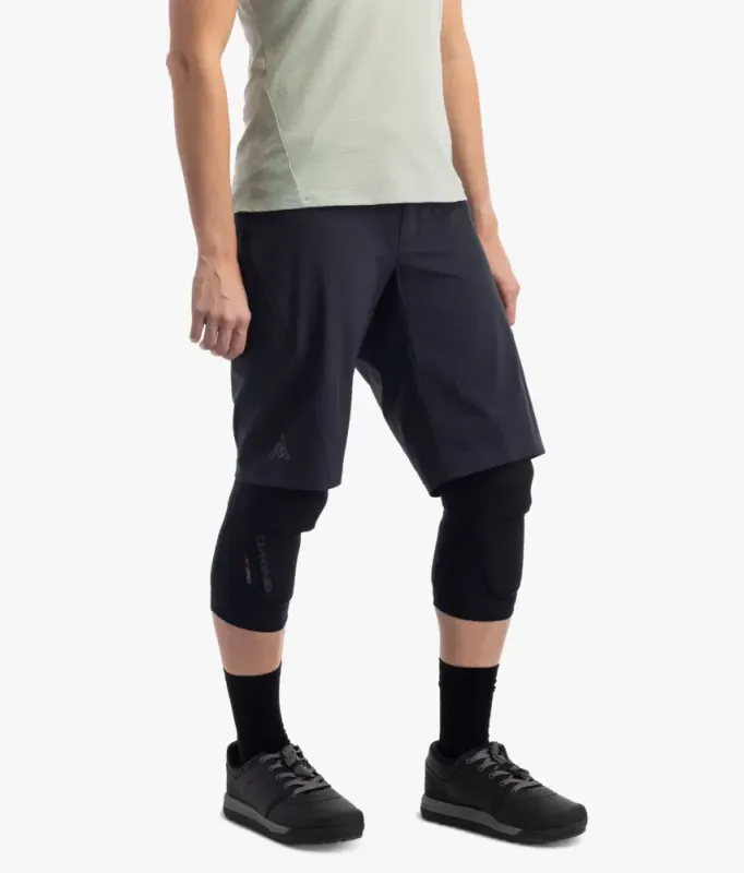 7Mesh Transition Short W's